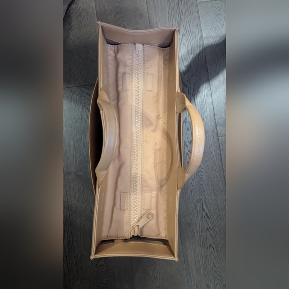 Dagne Dover Daily Large Tote - Picture 6 of 9